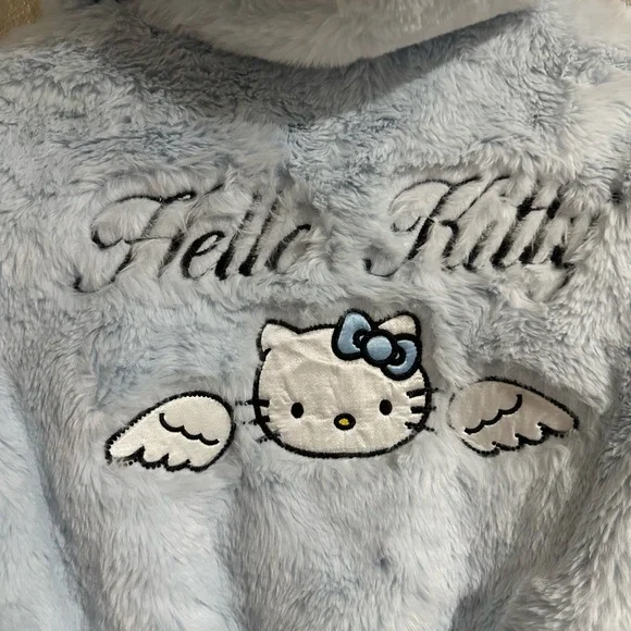 Forever 21 x  Blue Hello Kitty Hoodie crop fur jacket New size m - Picture 9 of 12
